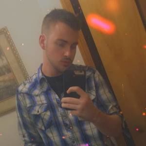 Meet your Posher, Aaron